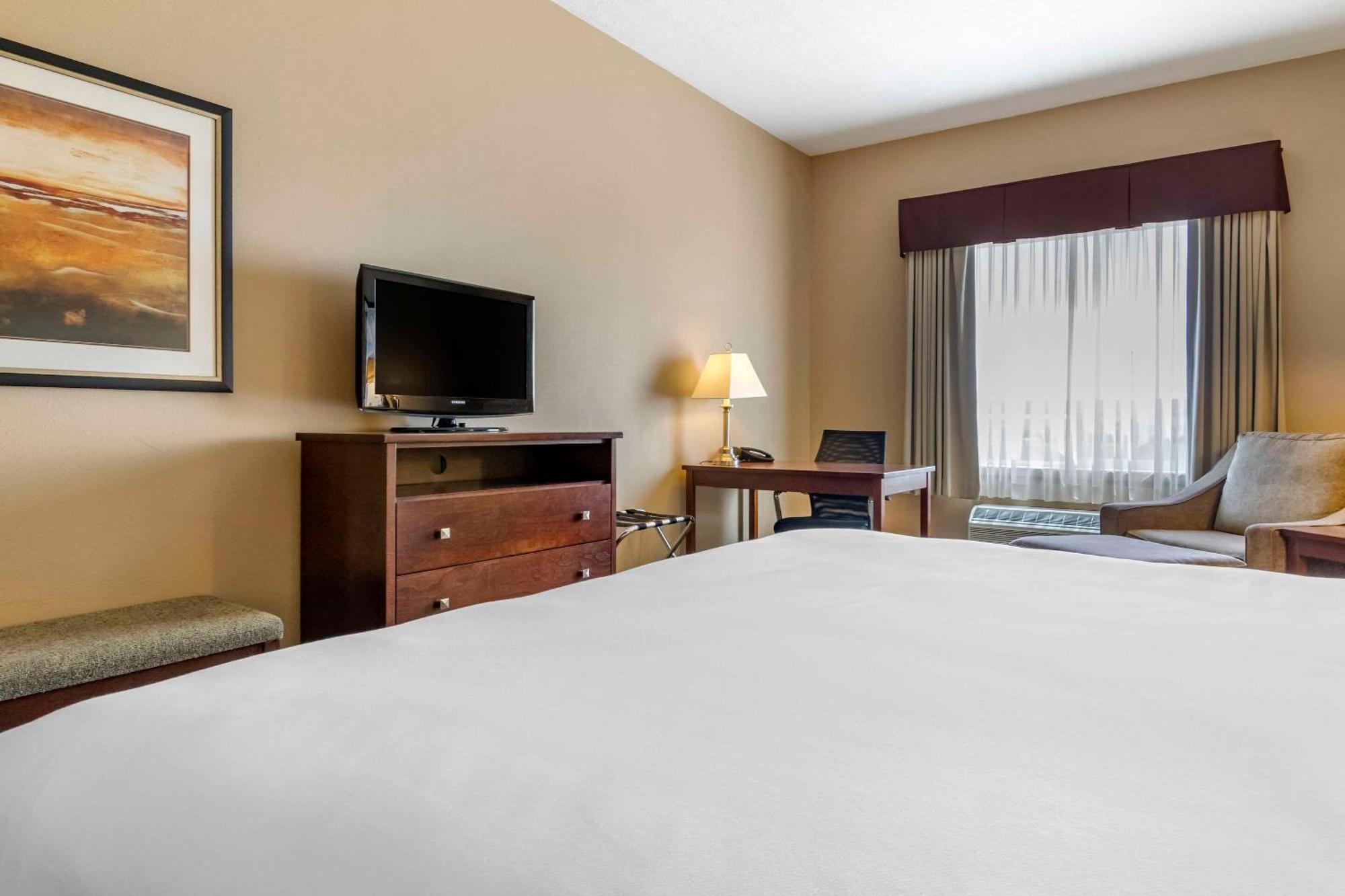 Quality Inn & Suites Rimbey Buitenkant foto