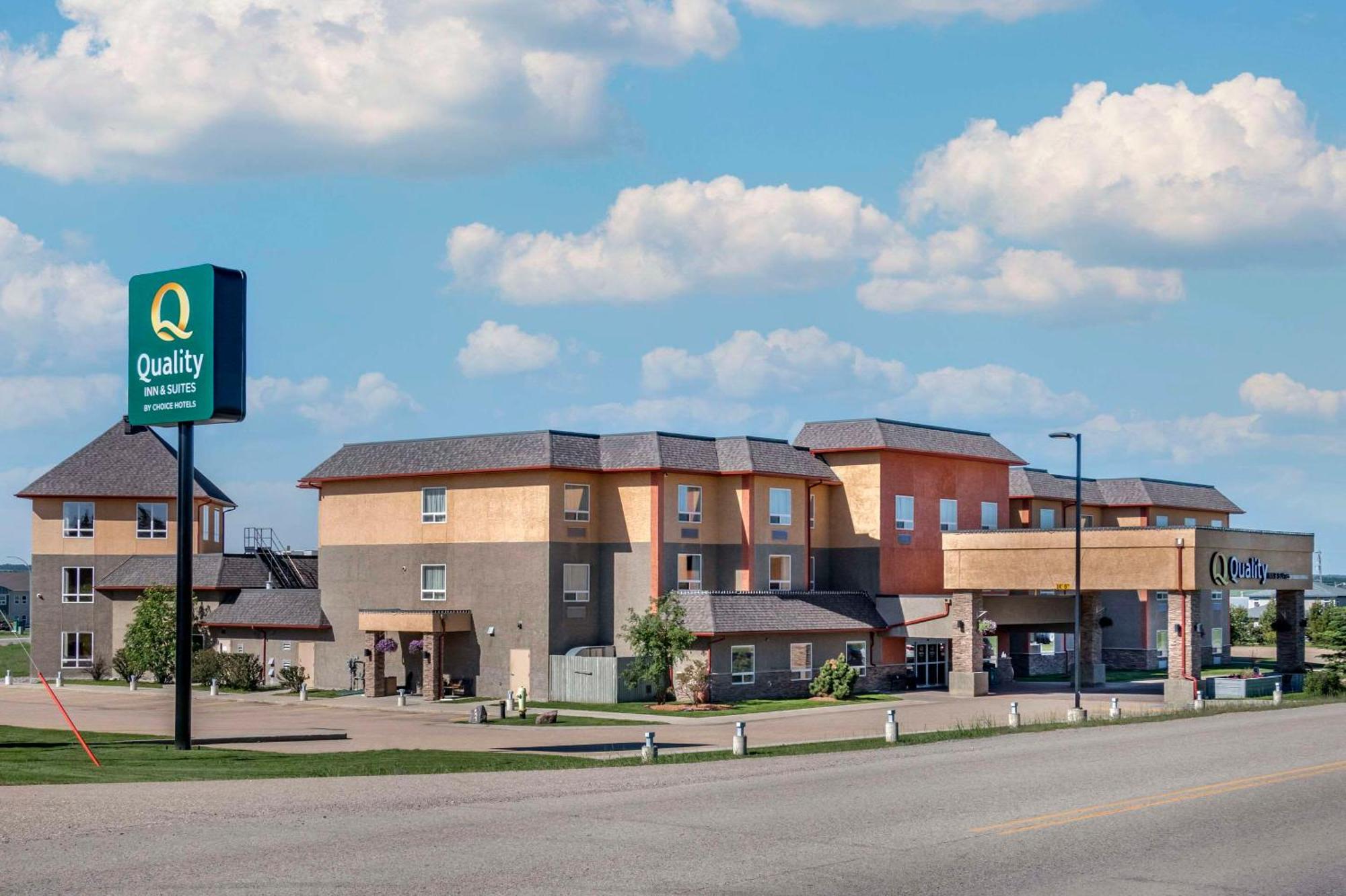 Quality Inn & Suites Rimbey Buitenkant foto