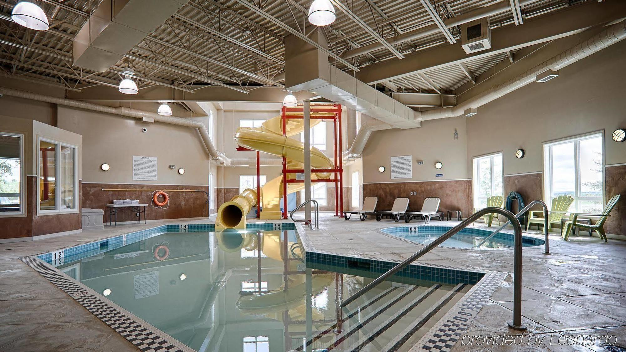 Quality Inn & Suites Rimbey Buitenkant foto